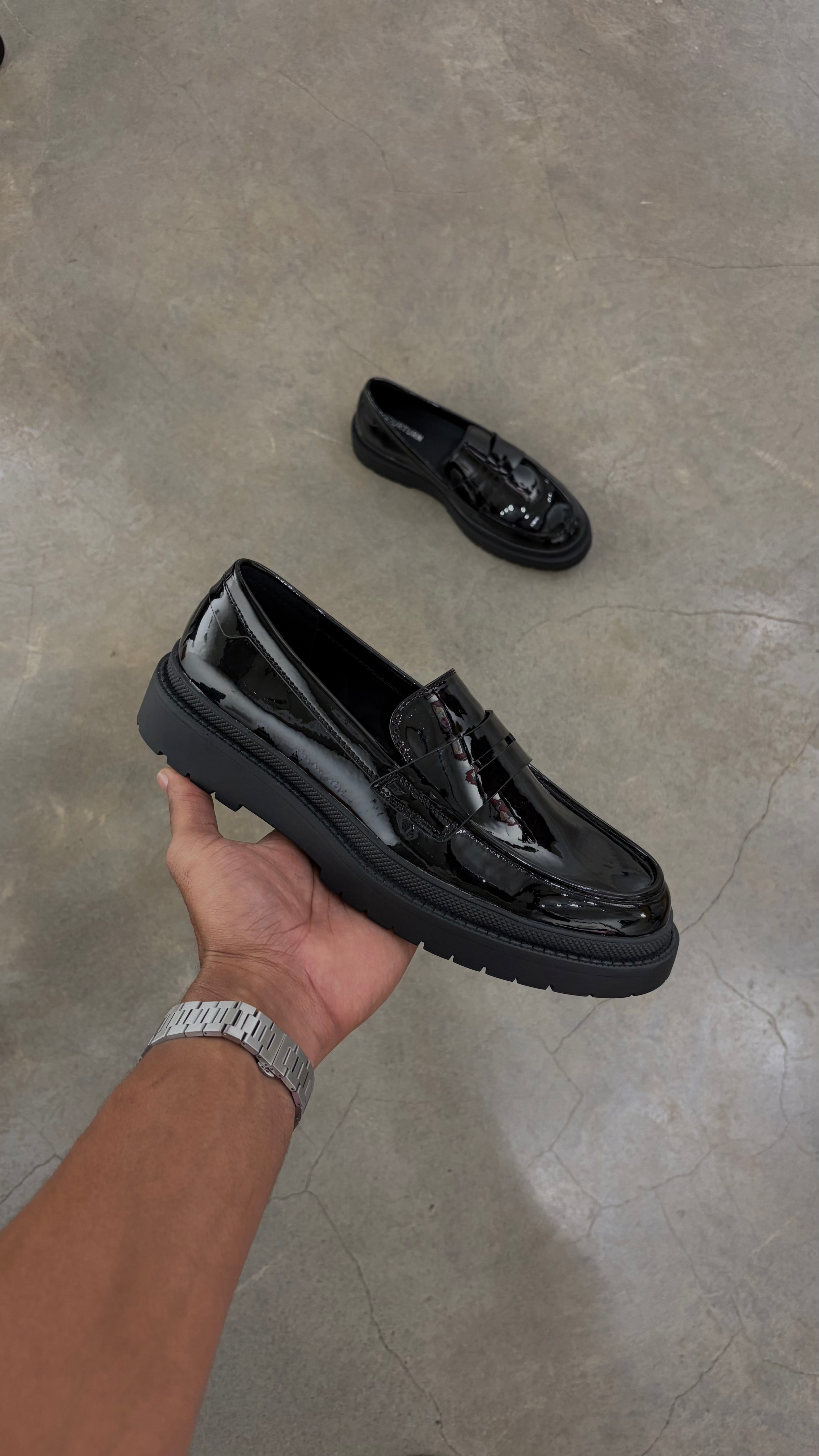 MOCASSINS VERNIS COMPENSÉS