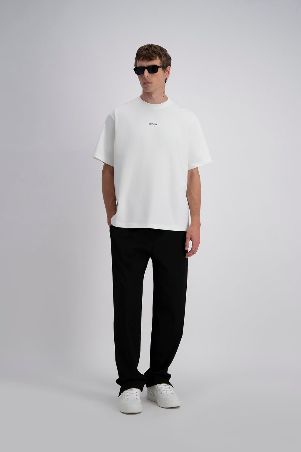 T-SHIRT OVERSIZE EXCUSE - WHITE