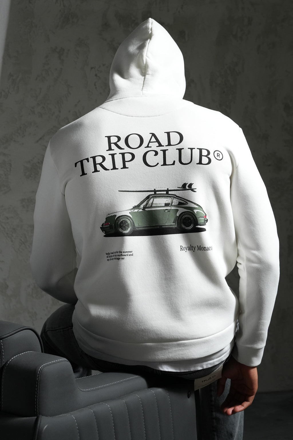 SWEAT A CAPUCHE IMPRIMÉ