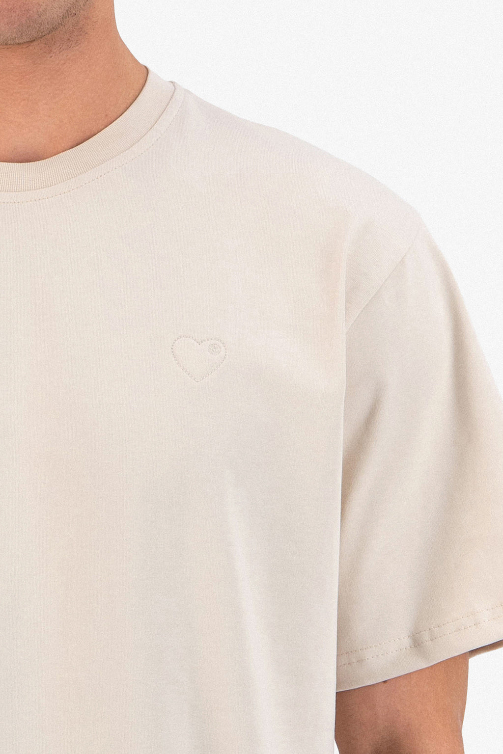 T-SHIRT CŒUR BRODÉ